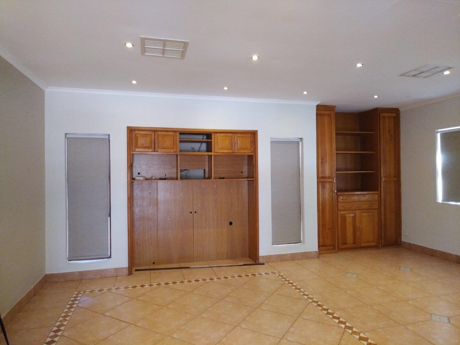 4 Bedroom Property for Sale in Middelpos Northern Cape